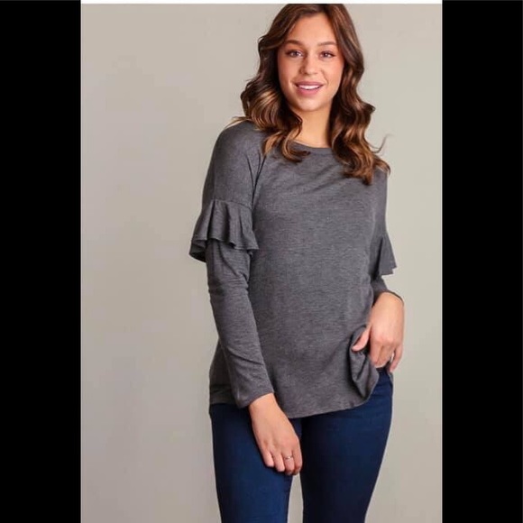 Tops - 💕 CLEARANCE 💕🤗 Grey Ruffle Shirt